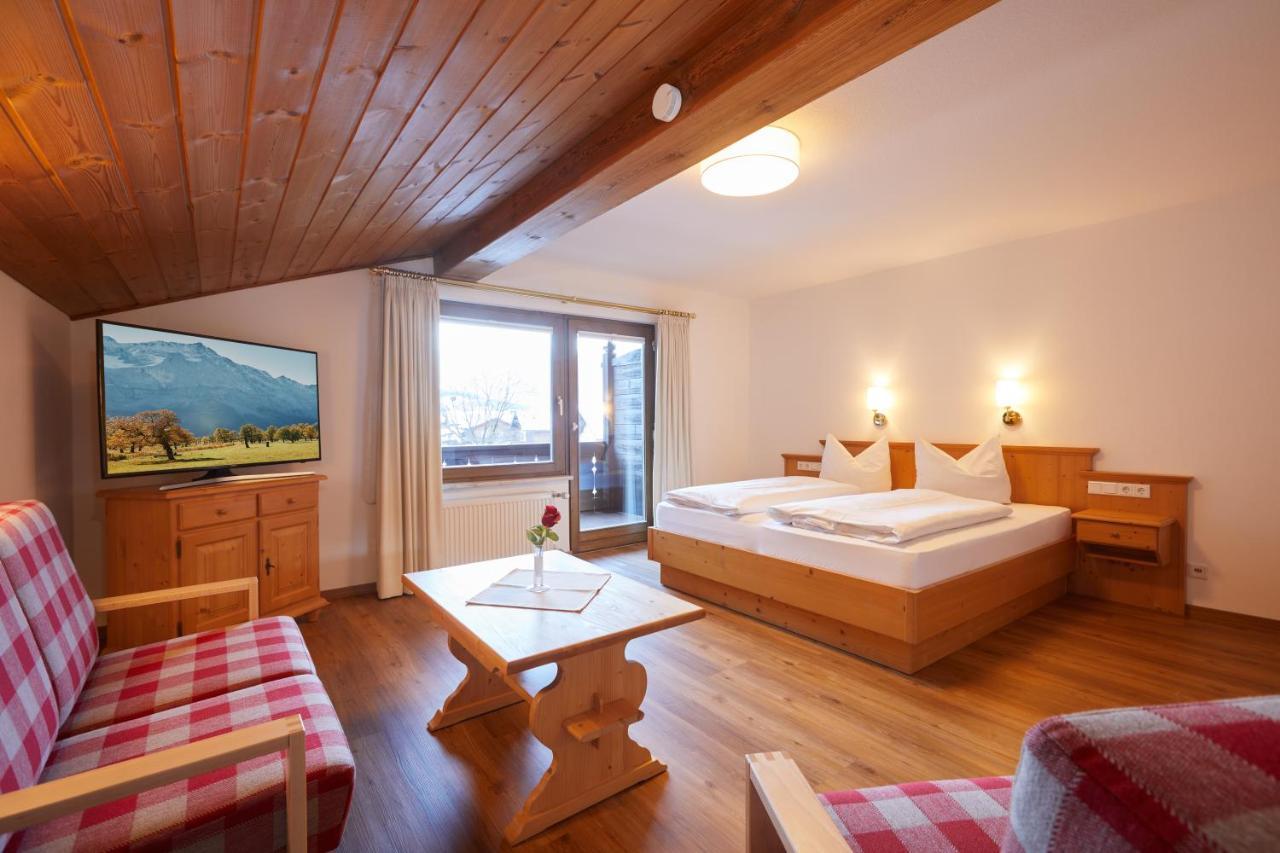 Hotel Garni Zugspitz Фархант Екстериор снимка
