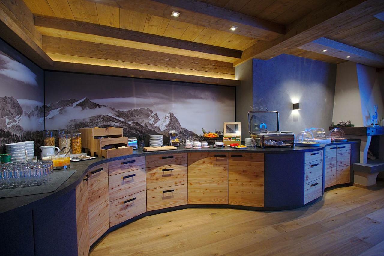 Hotel Garni Zugspitz Фархант Екстериор снимка